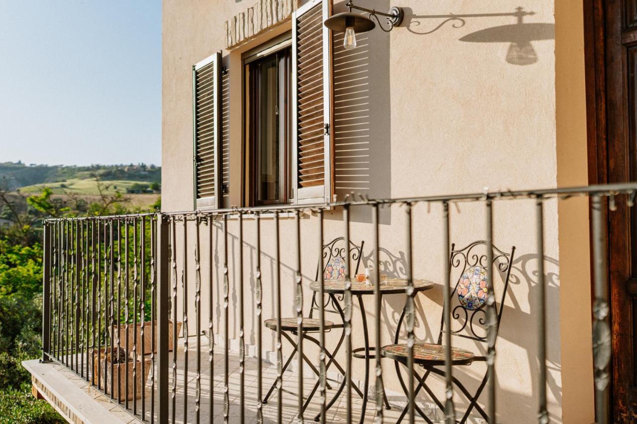 La Casa Delle Api Bed & Breakfast Offida Exterior photo