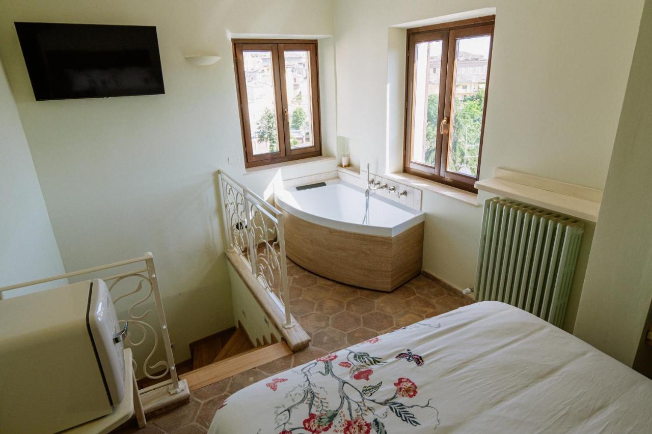 La Casa Delle Api Bed & Breakfast Offida Exterior photo